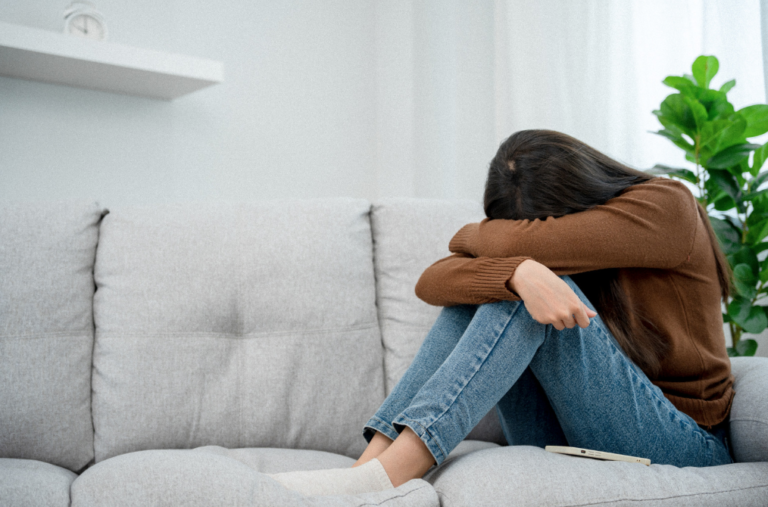 5 Ways to Catch Early Signs of Depression